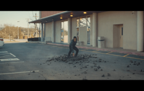 视频素材-20个爆炸混凝土碎屑飞溅特效合成素材 EXPLODING DEBRIS VOL. 2